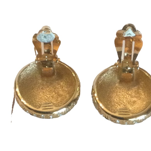 Bijoux BEC London Gold Tone Woven With Rhinestones Domed Clip On Earrings - Picture 6 of 9